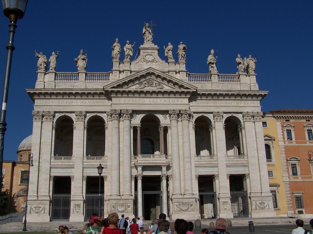 San Giovanni In Laterano Рим Экстерьер фото