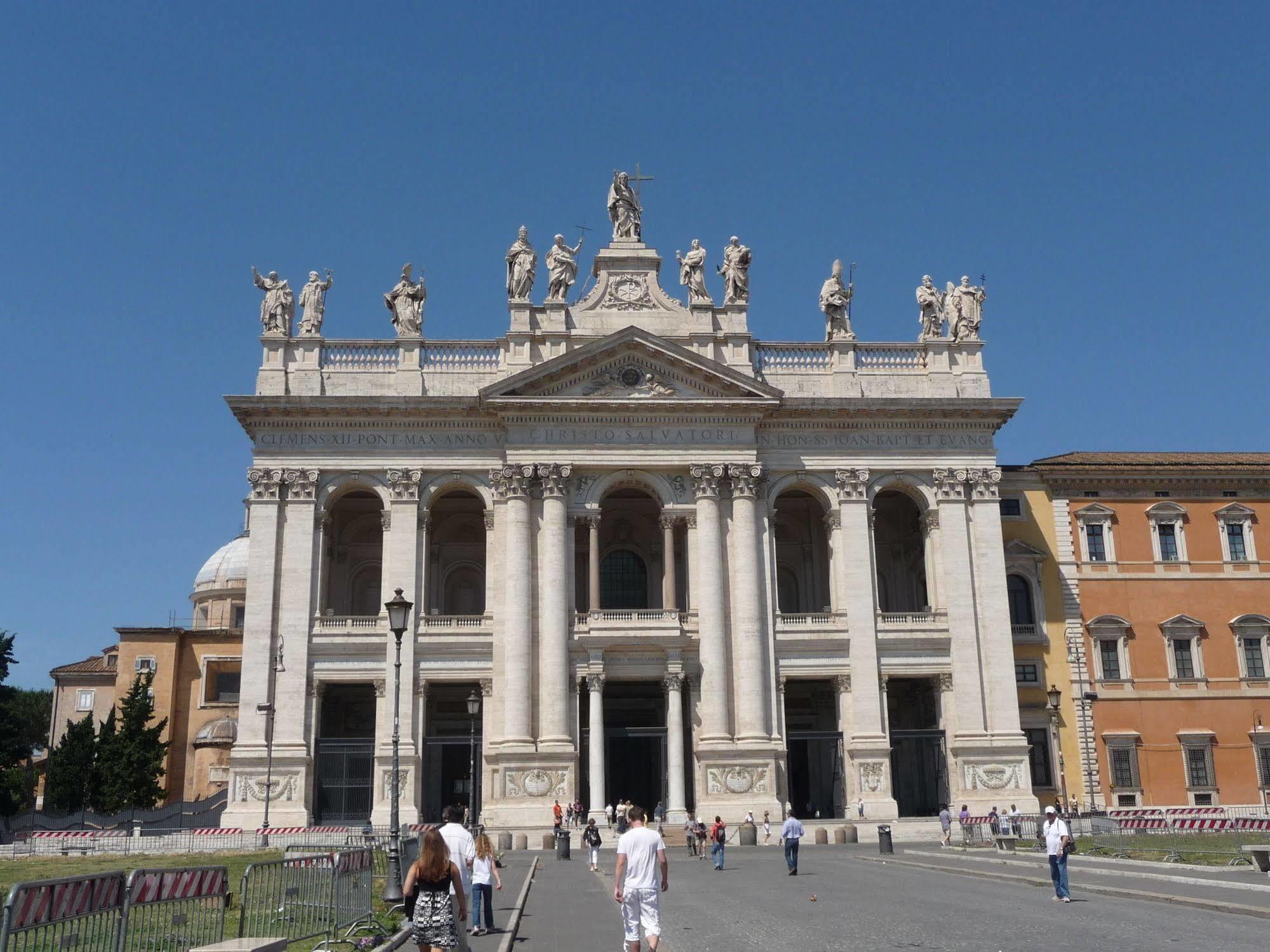 San Giovanni In Laterano Рим Экстерьер фото